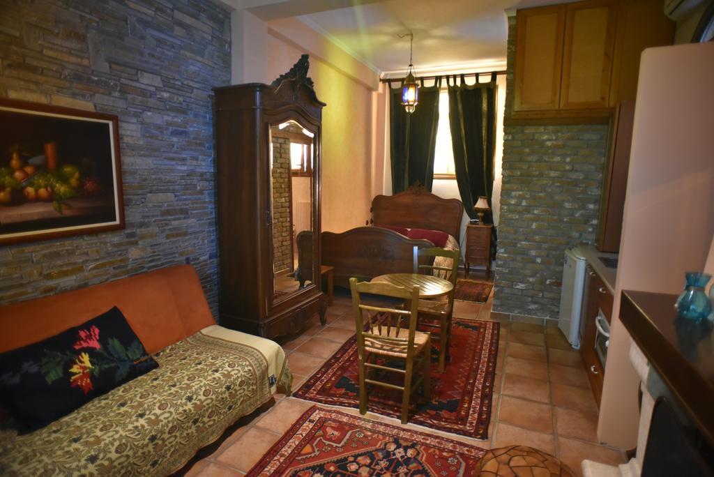 Santa Marina Guesthouse Loutraki  Bagian luar foto