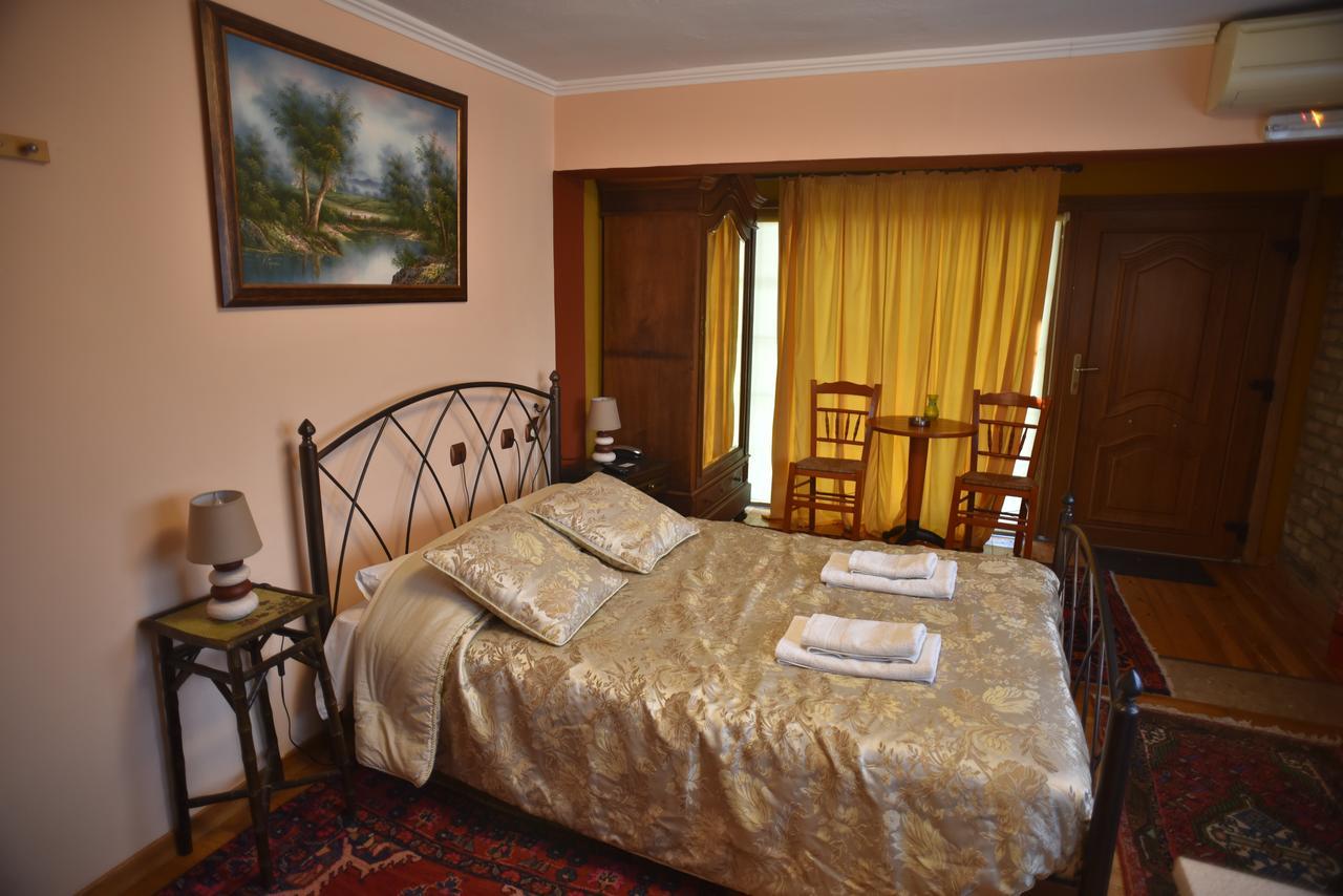 Santa Marina Guesthouse Loutraki  Bagian luar foto