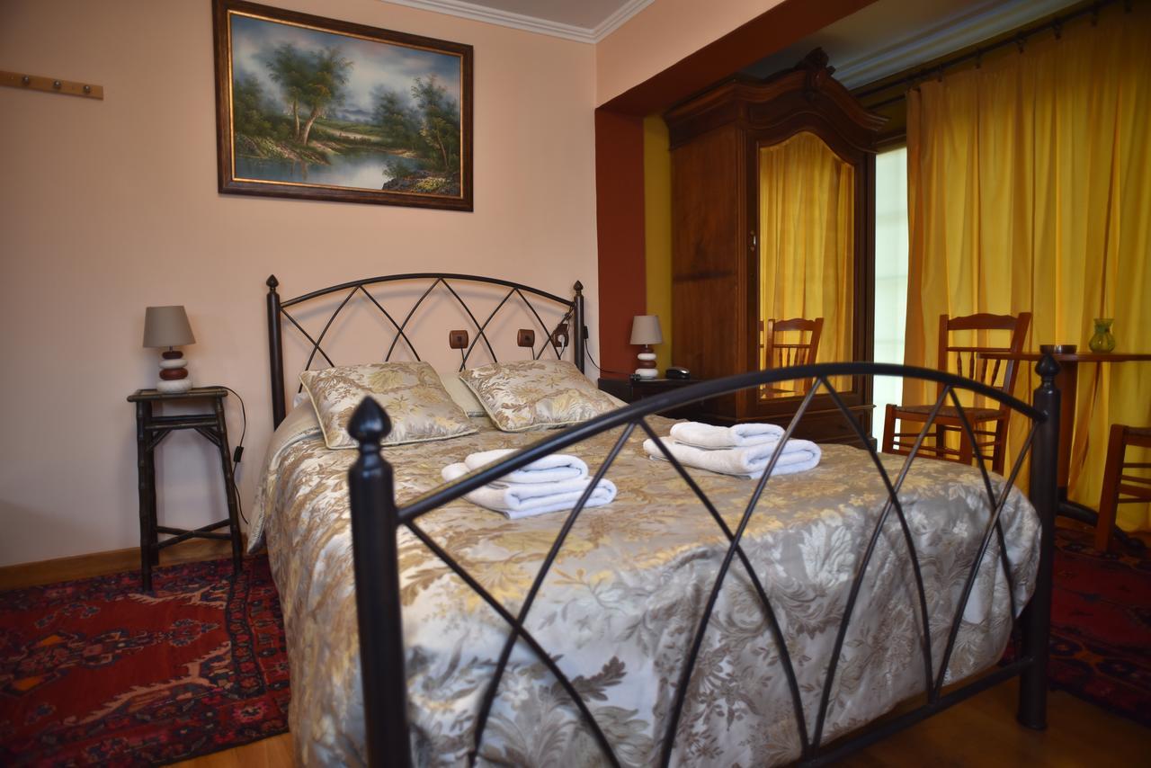 Santa Marina Guesthouse Loutraki  Bagian luar foto
