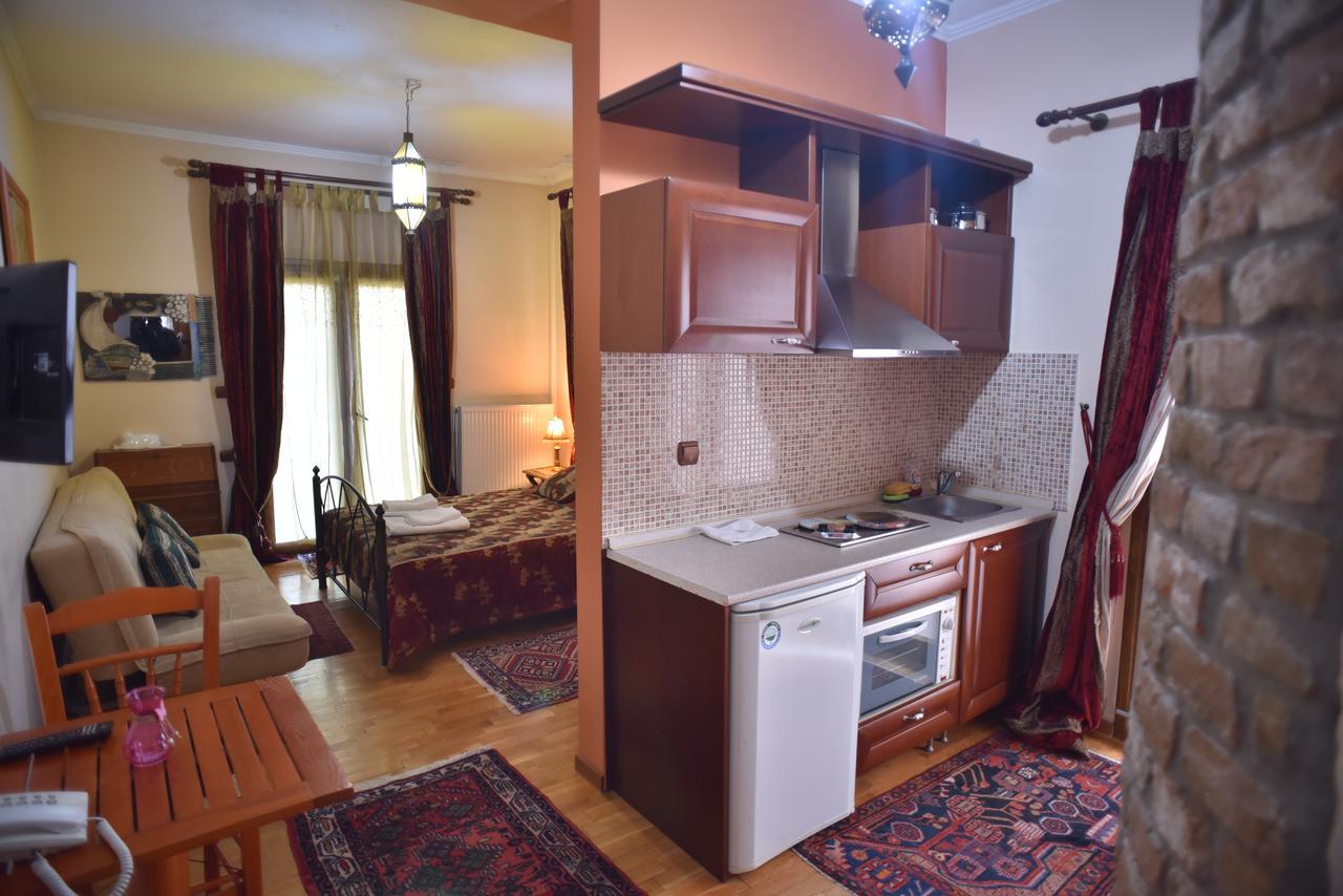 Santa Marina Guesthouse Loutraki  Bagian luar foto