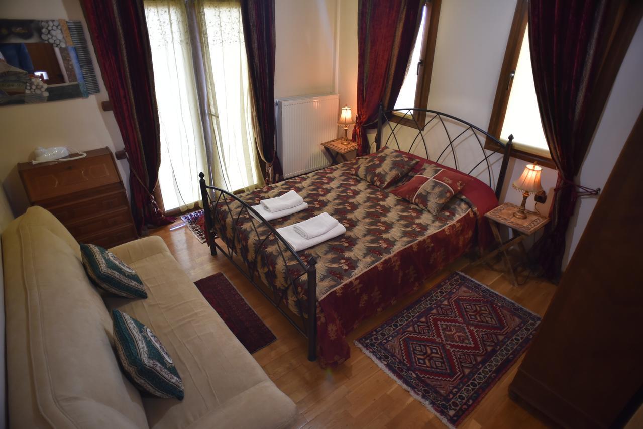 Santa Marina Guesthouse Loutraki  Bagian luar foto