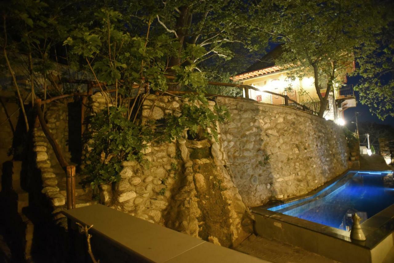Santa Marina Guesthouse Loutraki  Bagian luar foto