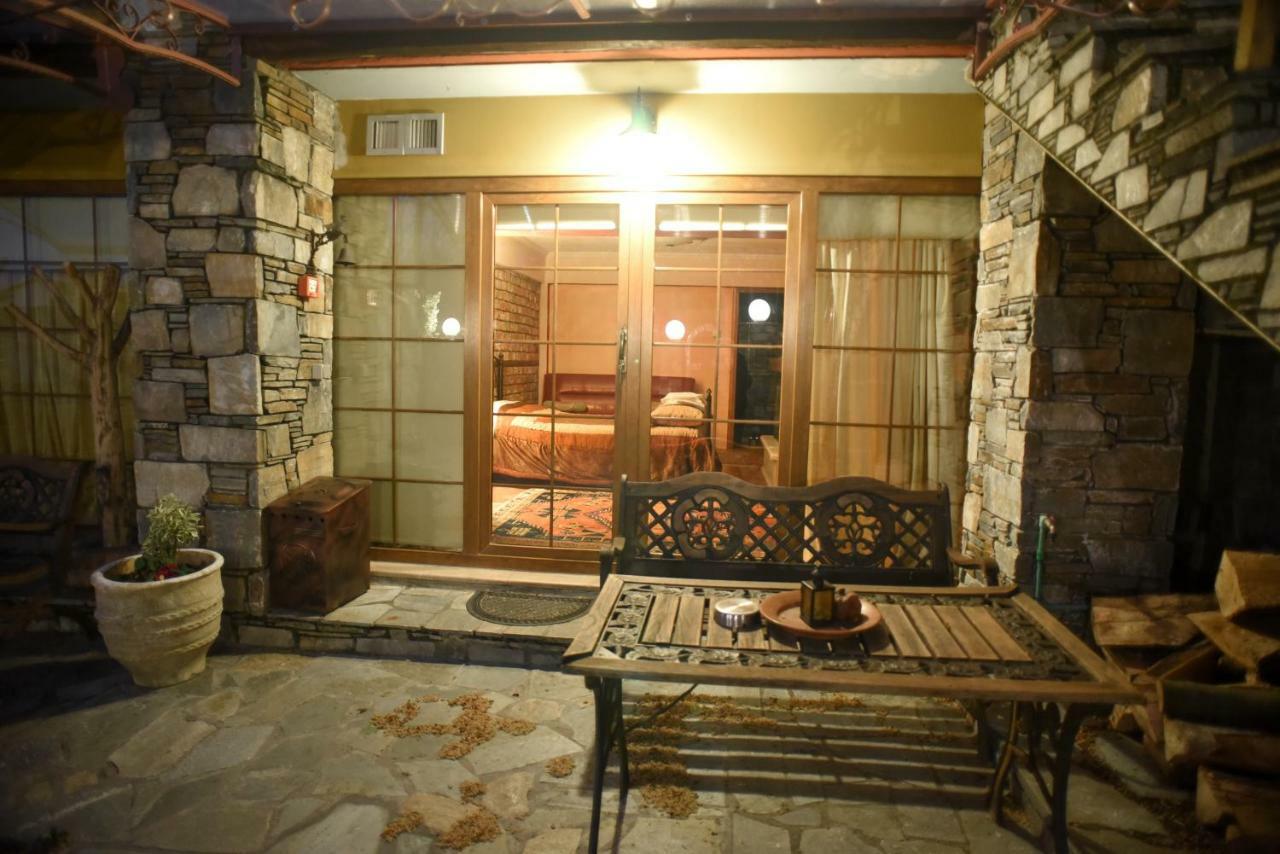 Santa Marina Guesthouse Loutraki  Bagian luar foto
