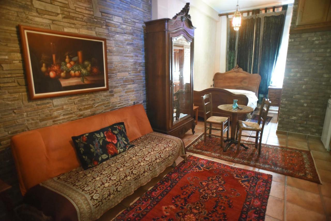 Santa Marina Guesthouse Loutraki  Bagian luar foto