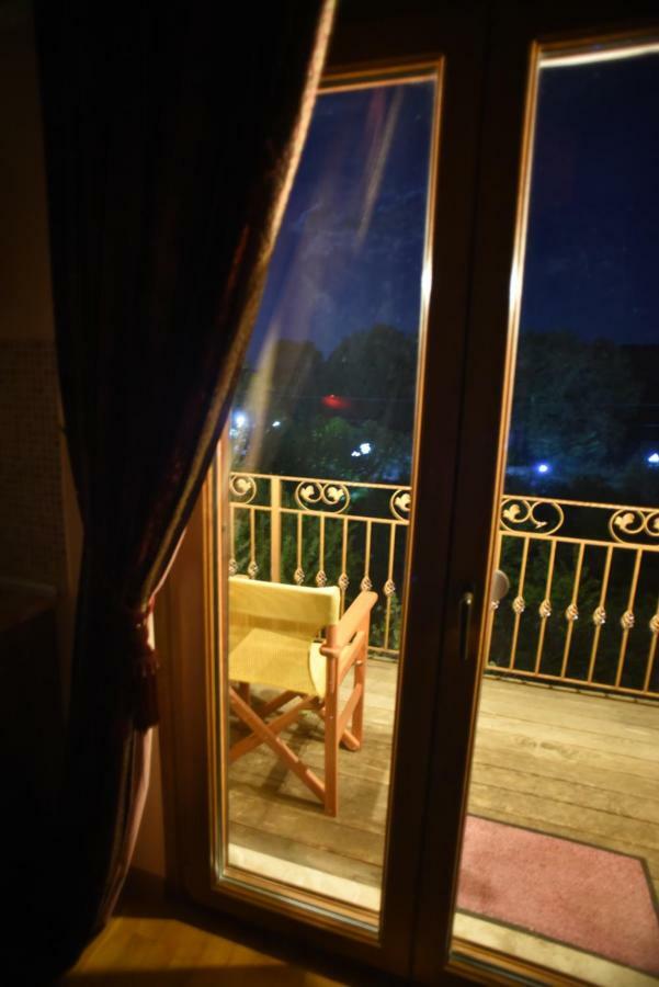 Santa Marina Guesthouse Loutraki  Bagian luar foto