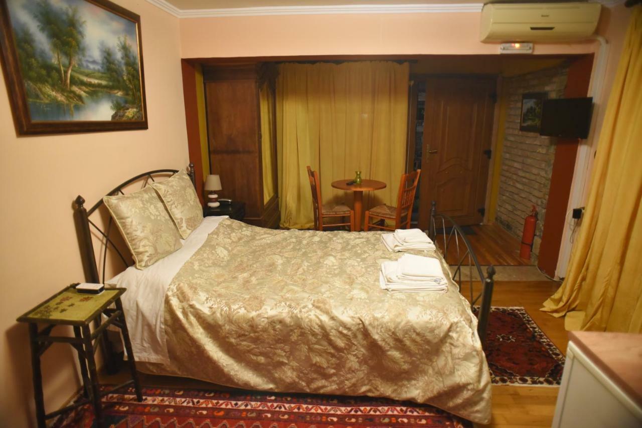 Santa Marina Guesthouse Loutraki  Bagian luar foto
