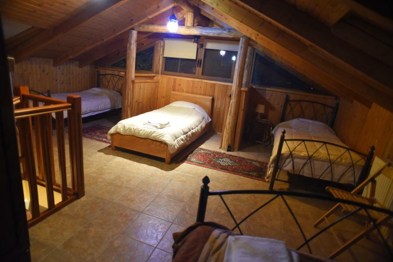 Santa Marina Guesthouse Loutraki  Bagian luar foto