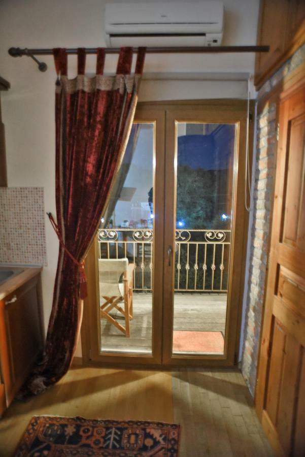 Santa Marina Guesthouse Loutraki  Bagian luar foto