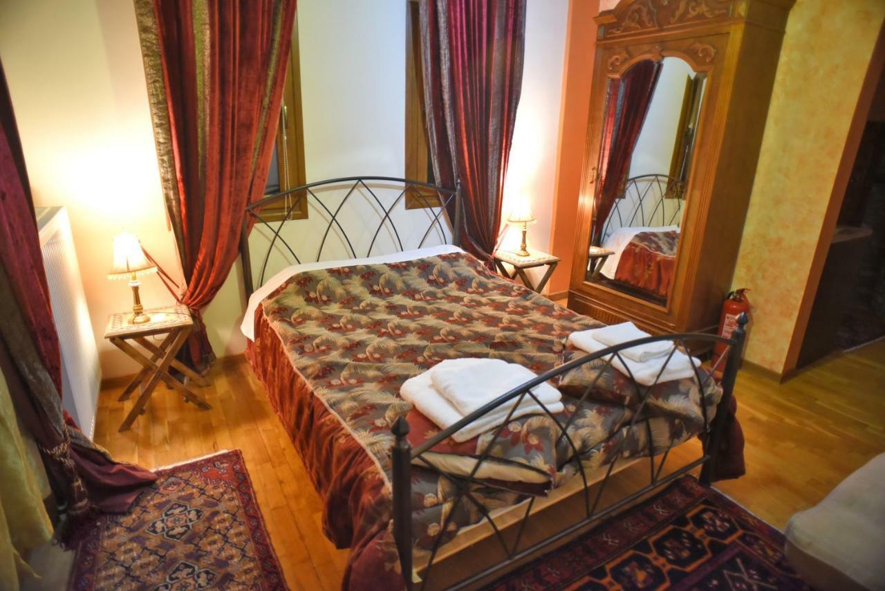 Santa Marina Guesthouse Loutraki  Bagian luar foto